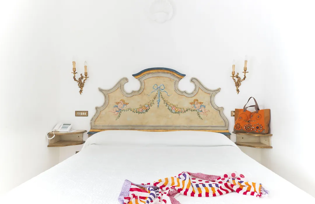 Villa Flavio Gioia-1